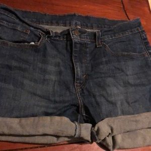 Great condition boyfriend shorts that roll up!